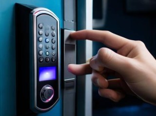 安久保险柜服务热线遍全网剖析=保险柜锁安全检测：揭秘现代家居安全守护之道