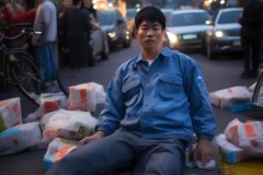 外卖员车祸离世，DNA鉴定惊现儿子非亲生，真相令人唏嘘！