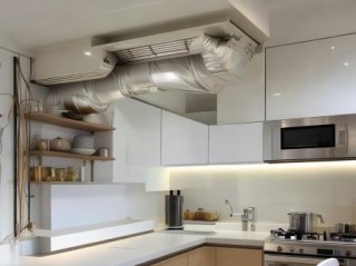 集成灶扁平烟道设计，轻松解决油烟困扰