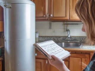 万家乐热水器故障速修热线剖析㊣先飞电热水器官方保修时长大揭秘